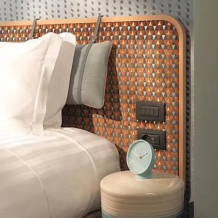 Cloud 7 Hotel 4*