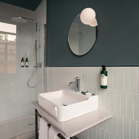 Cloud 7 Hotell 4*